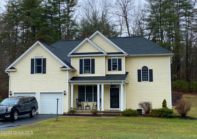 Building Photo - 4 Corinne Ct