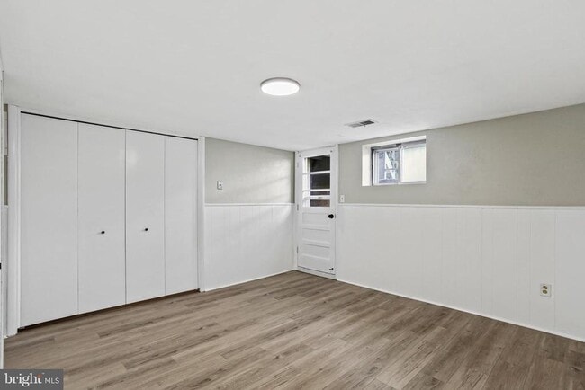 Building Photo - 934 Circle Dr
