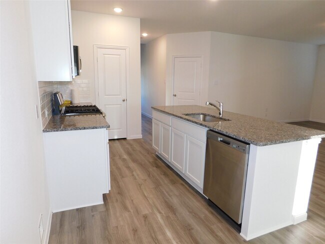 Building Photo - 10775 Sora Dr