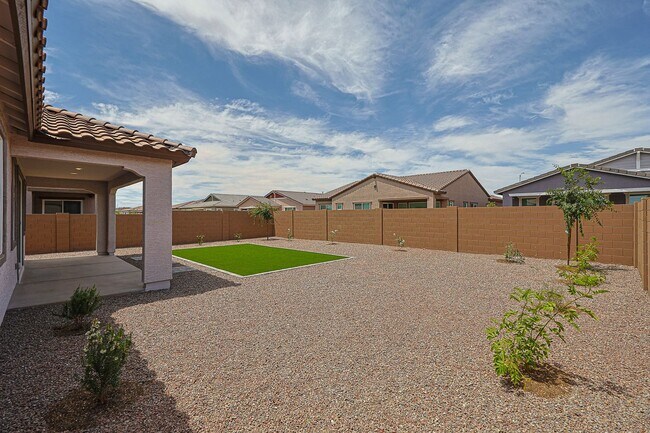 Building Photo - Beautiful 4 Bedroom in Aloravita Community
