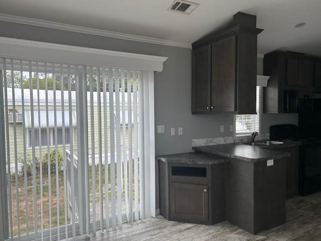 Building Photo - 6941 MacDonald Ct