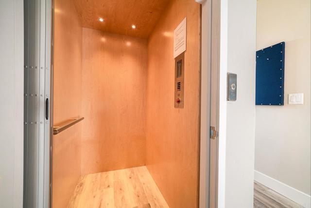 Building Photo - 150 S Myers St