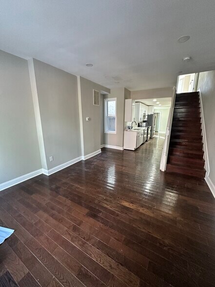 Building Photo - 2544 Turner St