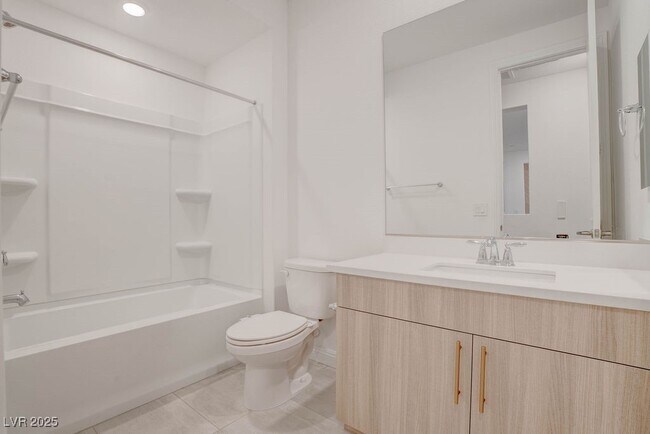 Building Photo - 230 Carmel Sky St