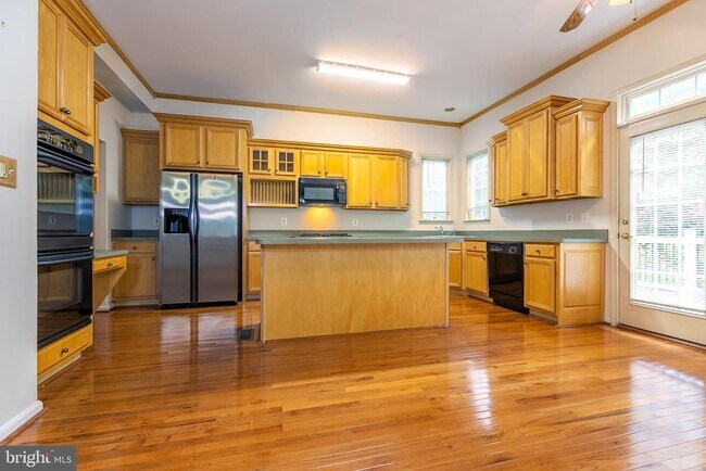 Building Photo - 21935 Windover Dr