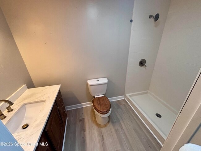 Building Photo - 563 Karney Ave NE