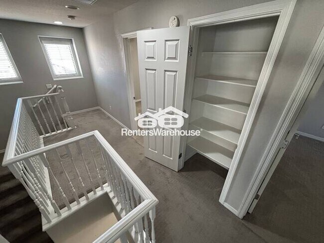 Building Photo - North Phoenix Oasis in a 3-BD Single Family House!