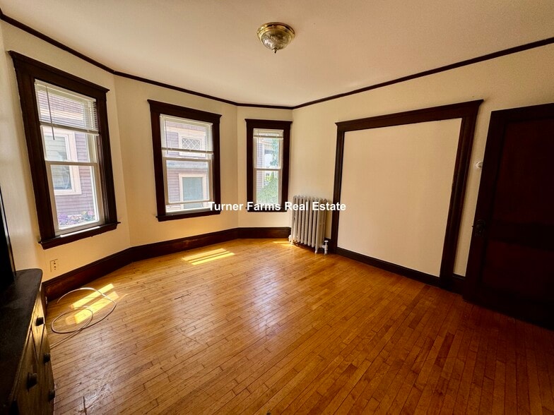 Building Photo - 41 Michigan Ave