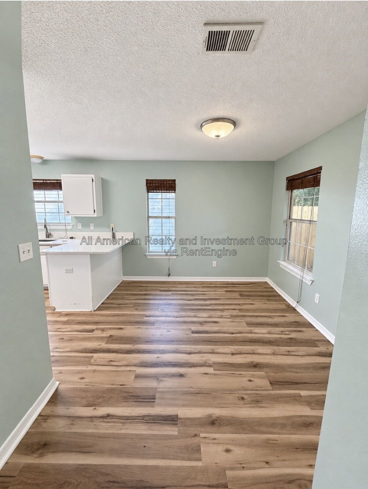 Building Photo - 968 Southern Oaks Ct