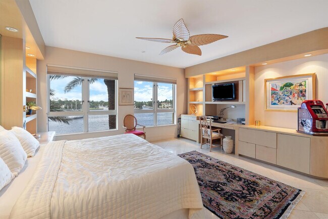 Building Photo - 209 N Birch Rd