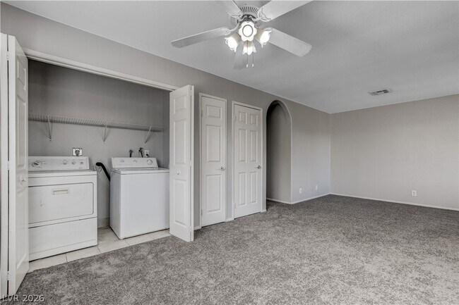 Building Photo - 5270 Carriellen Ln