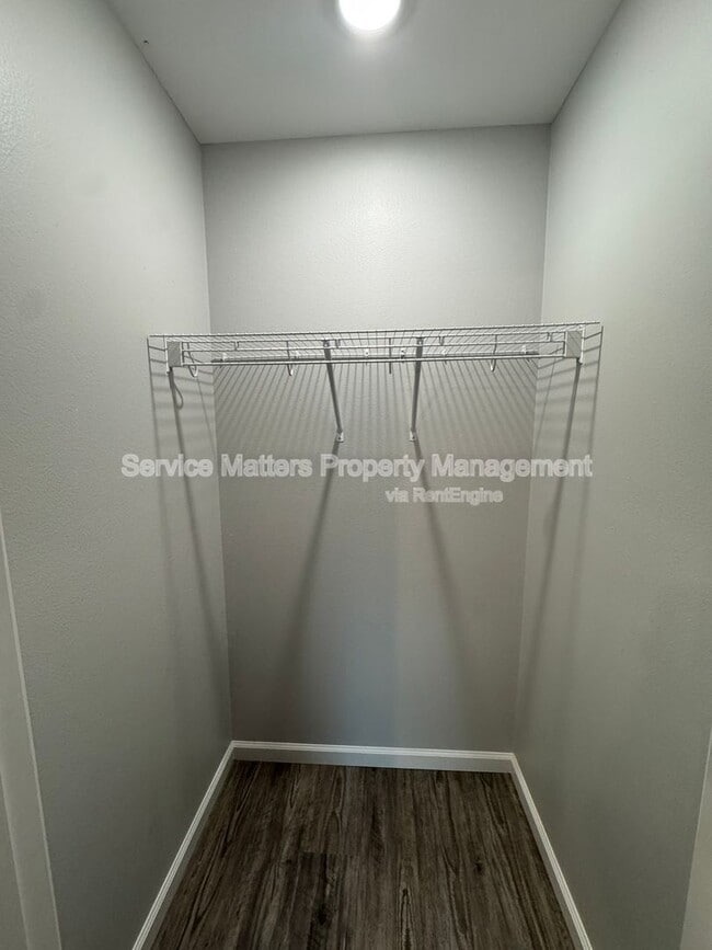 Building Photo - 6848 Stirrup Ln