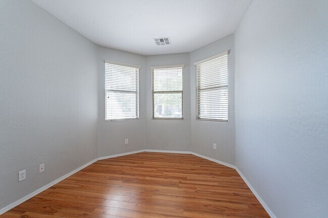 Building Photo - Stunning Two Story in Laveen! Self-touring...