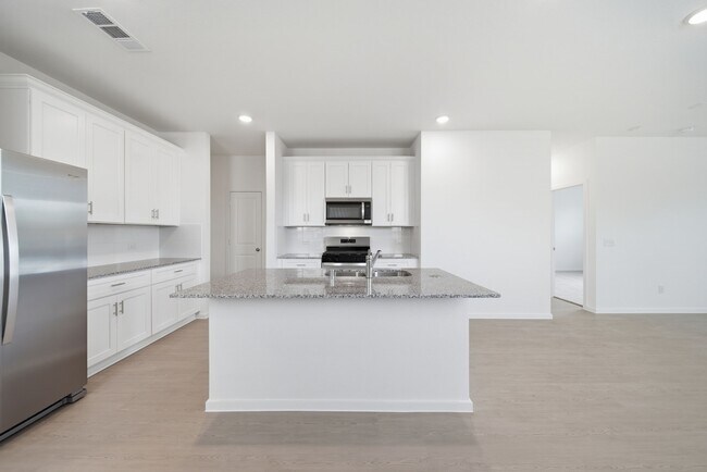 Building Photo - 10731 Sora Dr