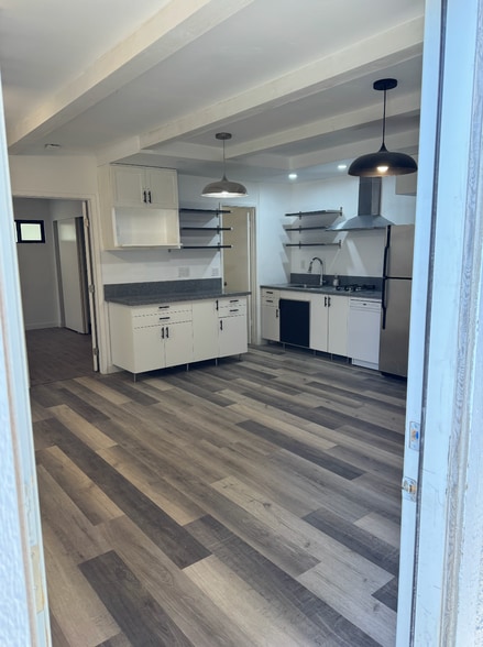 Building Photo - 140 Hueneme Ave