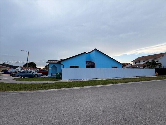 Building Photo - 14401 SW 114th St