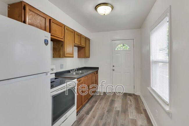 Building Photo - 397 S Chase Ave