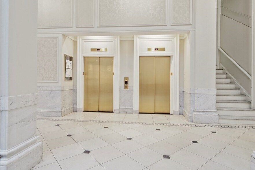 Lobby elevators - 21 Beacon