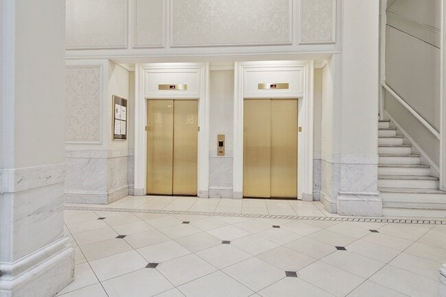 Lobby elevators - 21 Beacon St