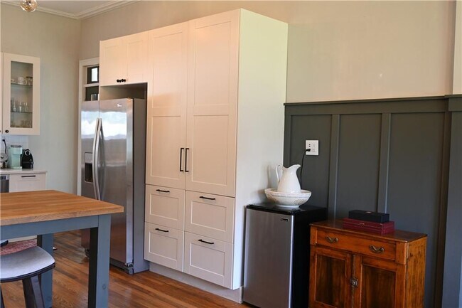 Building Photo - 91 Armington St