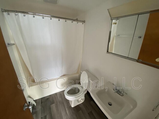 Building Photo - 14 Baltimore St