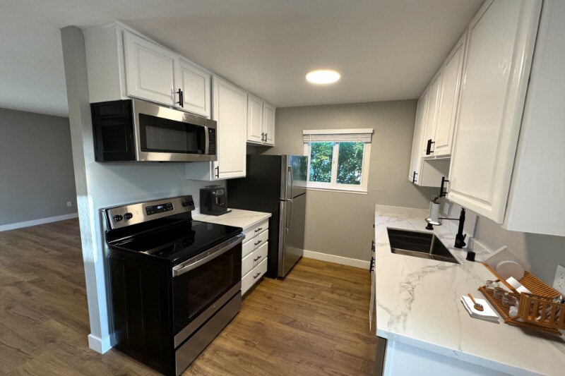 Building Photo - 2304 Maher Dr