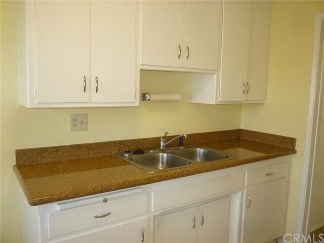 Building Photo - 15919 Dalton Ave