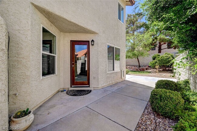 Building Photo - 2733 Brookstone Ct