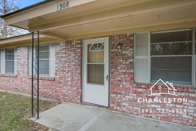 Building Photo - 1908 Swift Ave