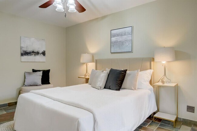 Building Photo - 7801 Shoal Creek Blvd