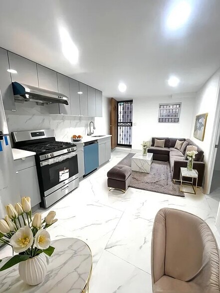 Building Photo - 2583 49th St