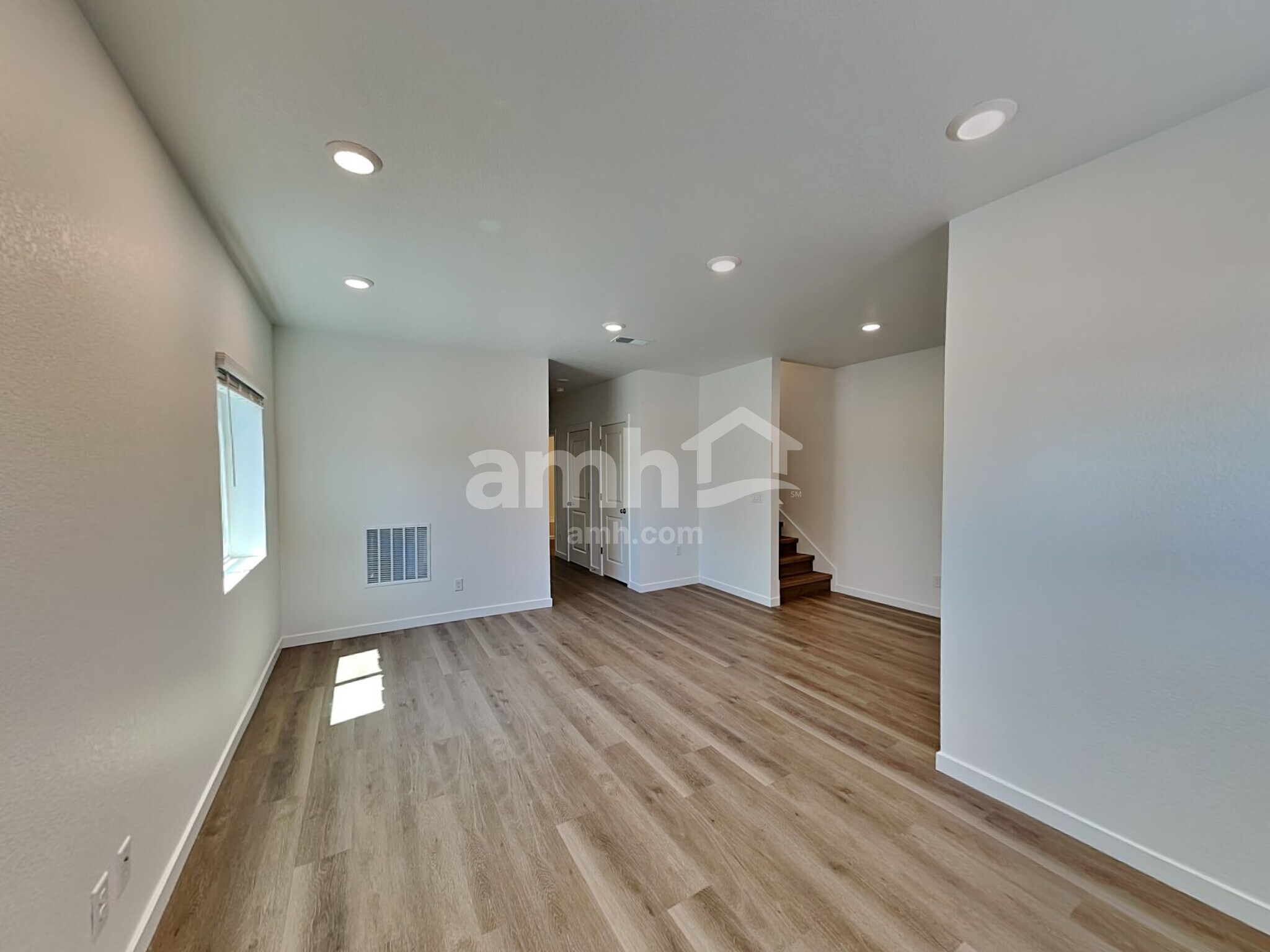 Building Photo - 26141 E Calhoun Pl