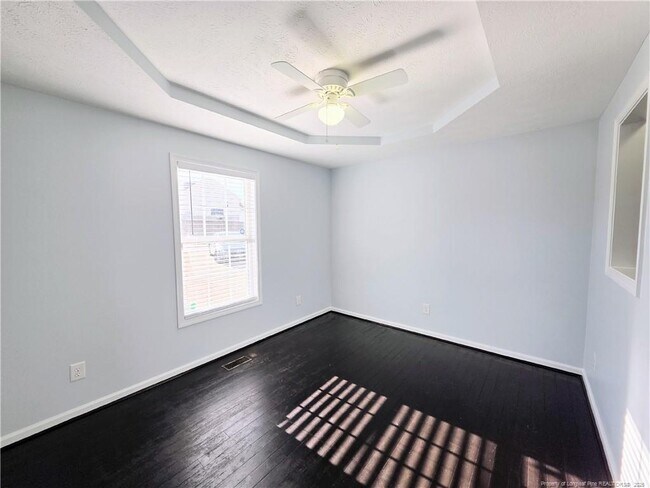 Building Photo - 2604 Daniel Boone Ln