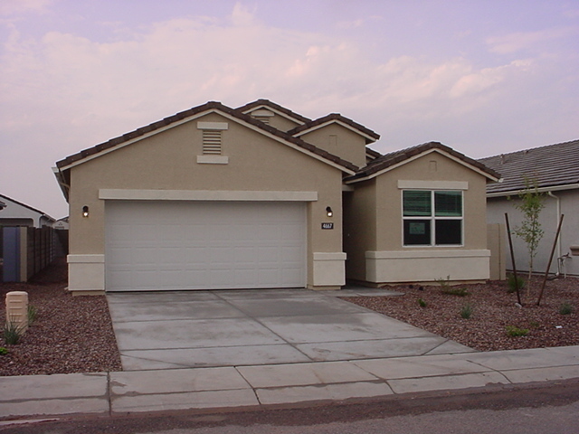 Primary Photo - 3 YEAR NEW! The Quail floorplan in relaxin...