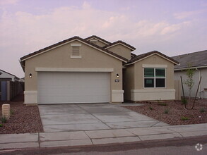 Building Photo - 3 YEAR NEW! The Quail floorplan in relaxin...