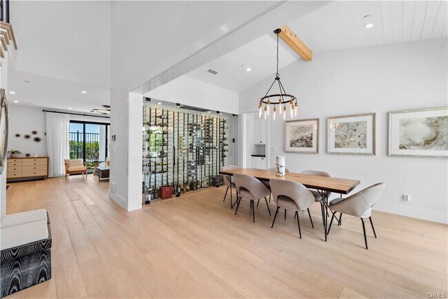 Building Photo - 2507 Alta Vista Dr