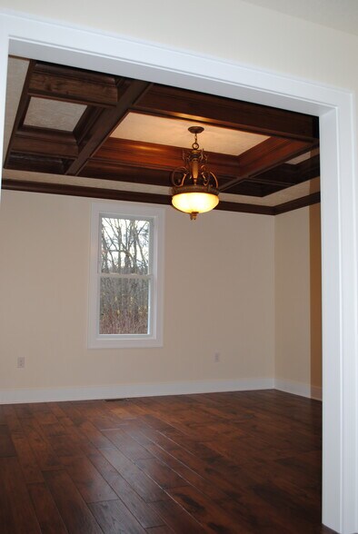 Building Photo - 333 Cecil Henderson Rd