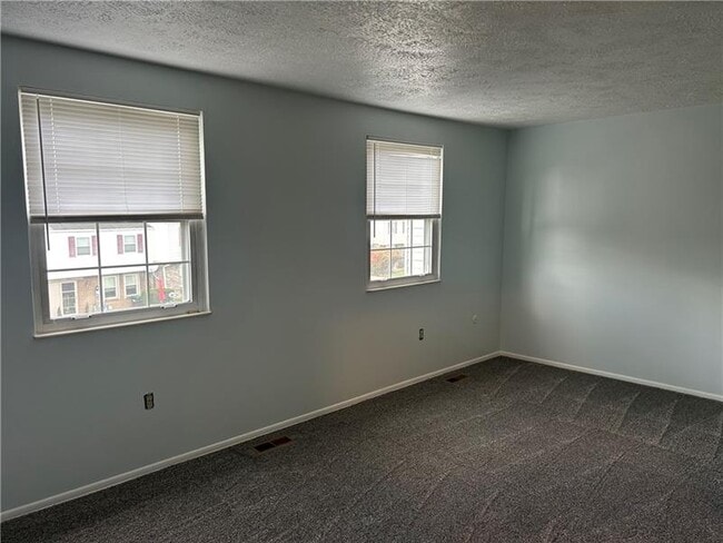 Building Photo - 3101 Camberly Dr