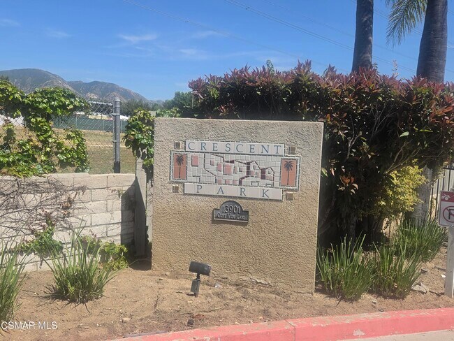 Building Photo - 13901 Olive View Ln