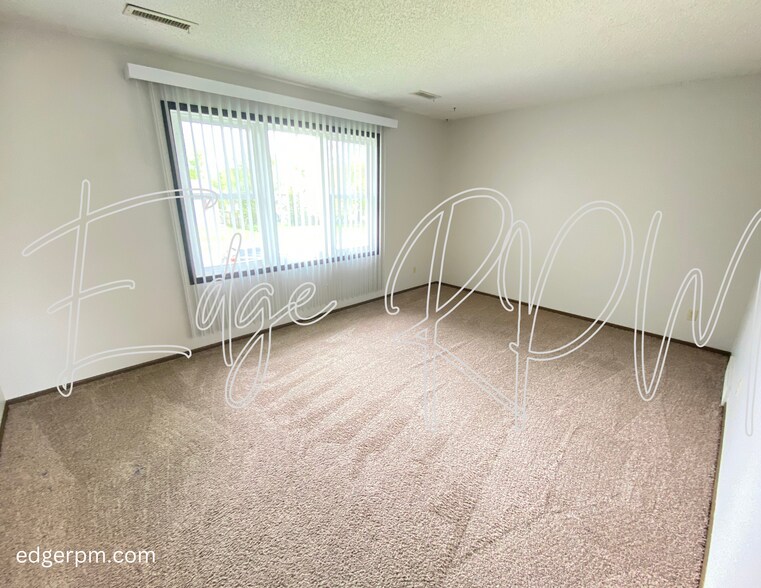 Building Photo - 5407 Norse Dr