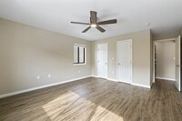 Building Photo - 466 A Liberty St