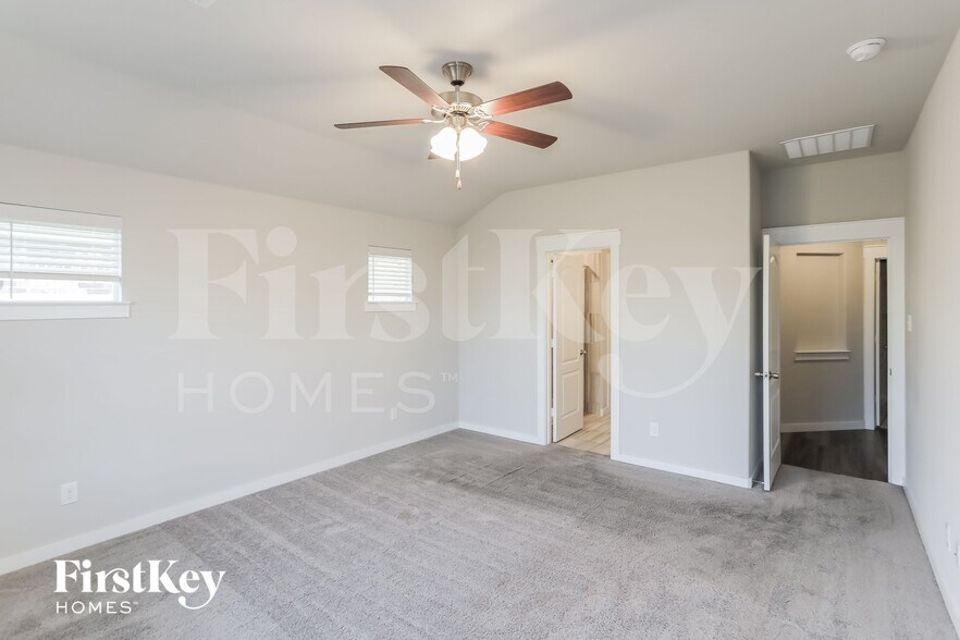 Building Photo - 9017 Zubia Ln