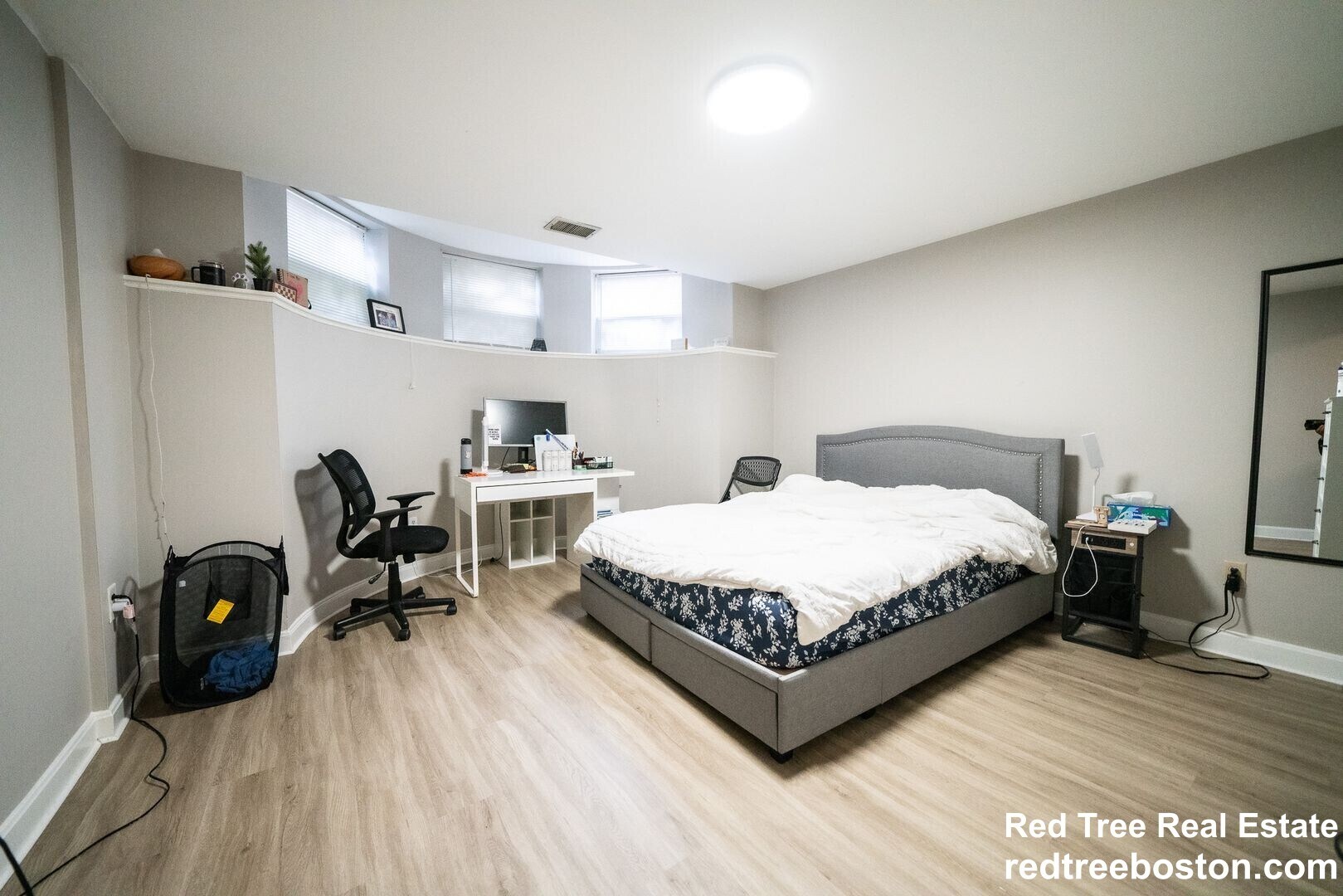 Building Photo - 191 Saint Botolph St