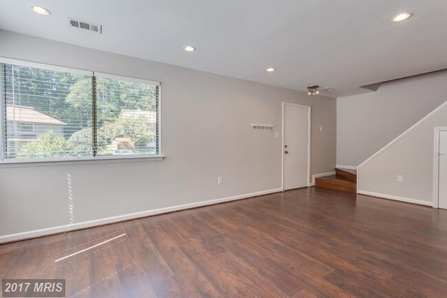 Building Photo - 5735 Nordeen Oak Ct