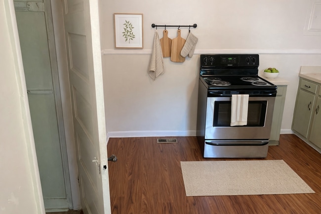 Building Photo - 339 Park Ave