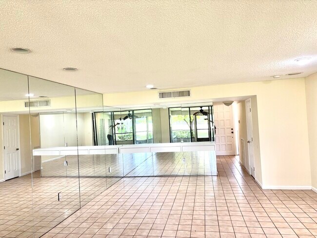 Building Photo - 4807 Esedra Ct