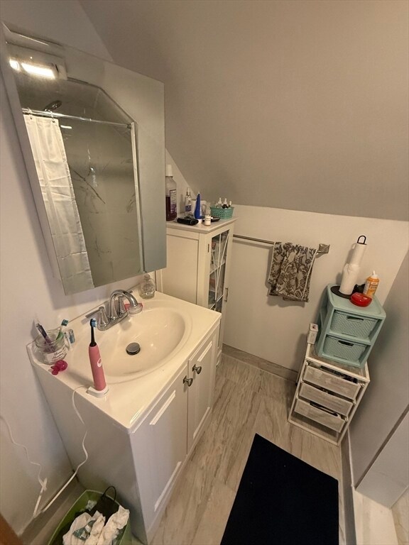 Building Photo - 585 Somerville Ave