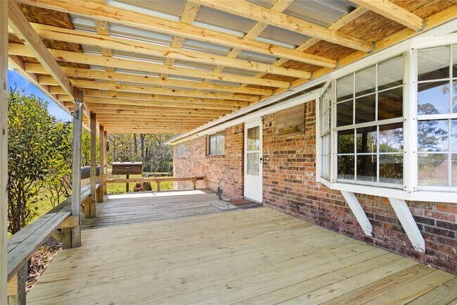 Building Photo - 18125 FM 1484 Rd