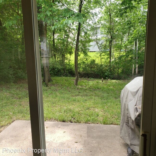 Building Photo - 3409-3411 Squirrel Dr