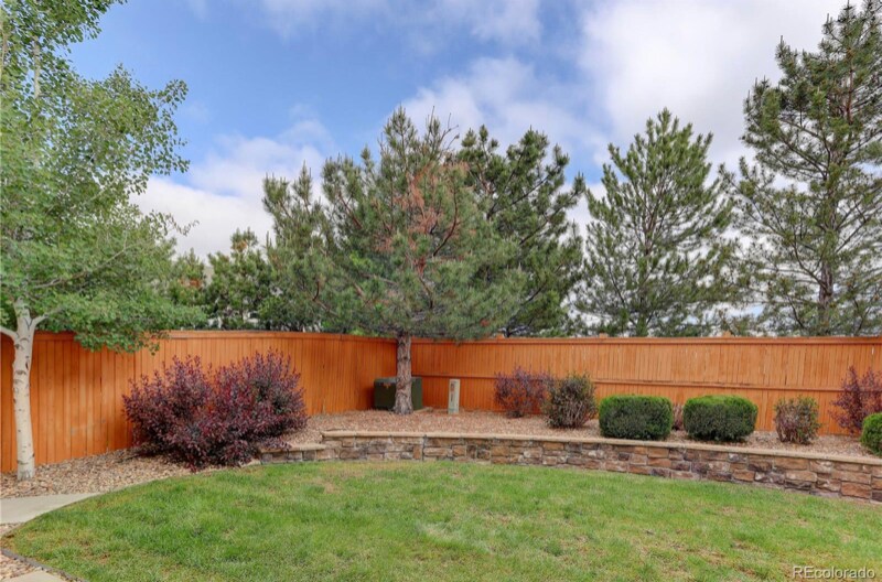 Building Photo - 16805 Trail View Cir